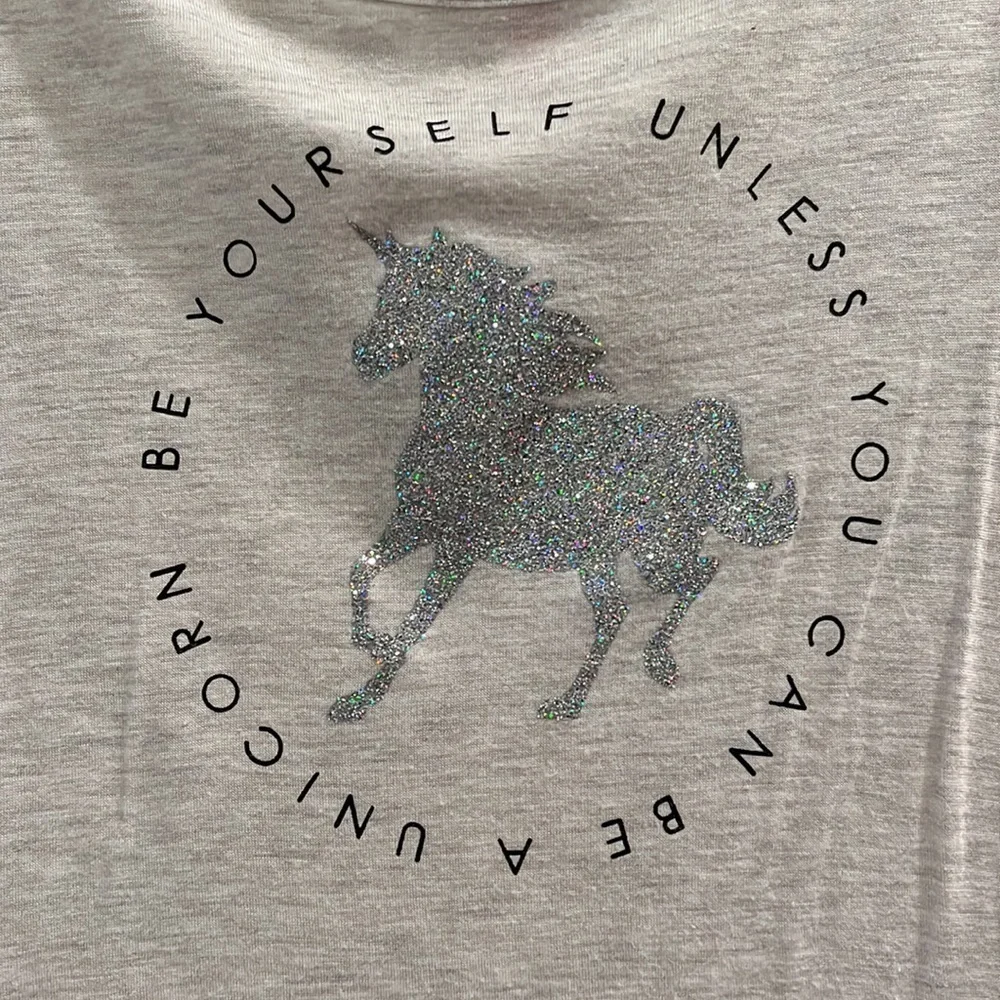 Justice - girls long sleeve t-shirt. Unicorn sequin design. Size 12. Light gray